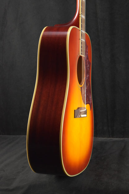 Epiphone Hummingbird Standard Cherry Sunburst w/ Premium Gig Bag