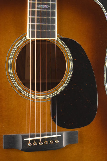 Martin Custom Shop Dreadnought Guatemalan Rosewood 1933 Ambertone