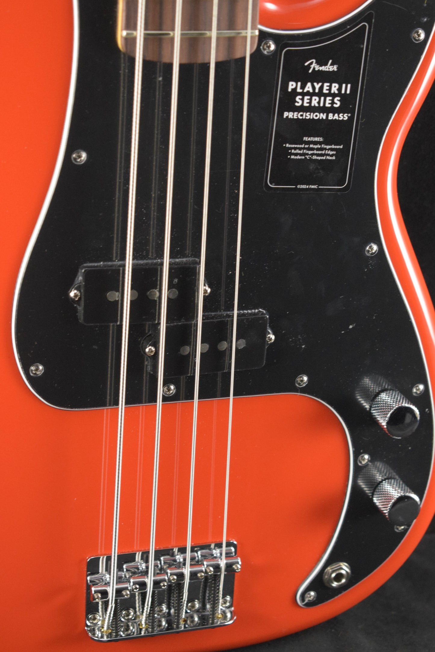 Fender Player II Precision Bass Coral Red Rosewood Fingerboard
