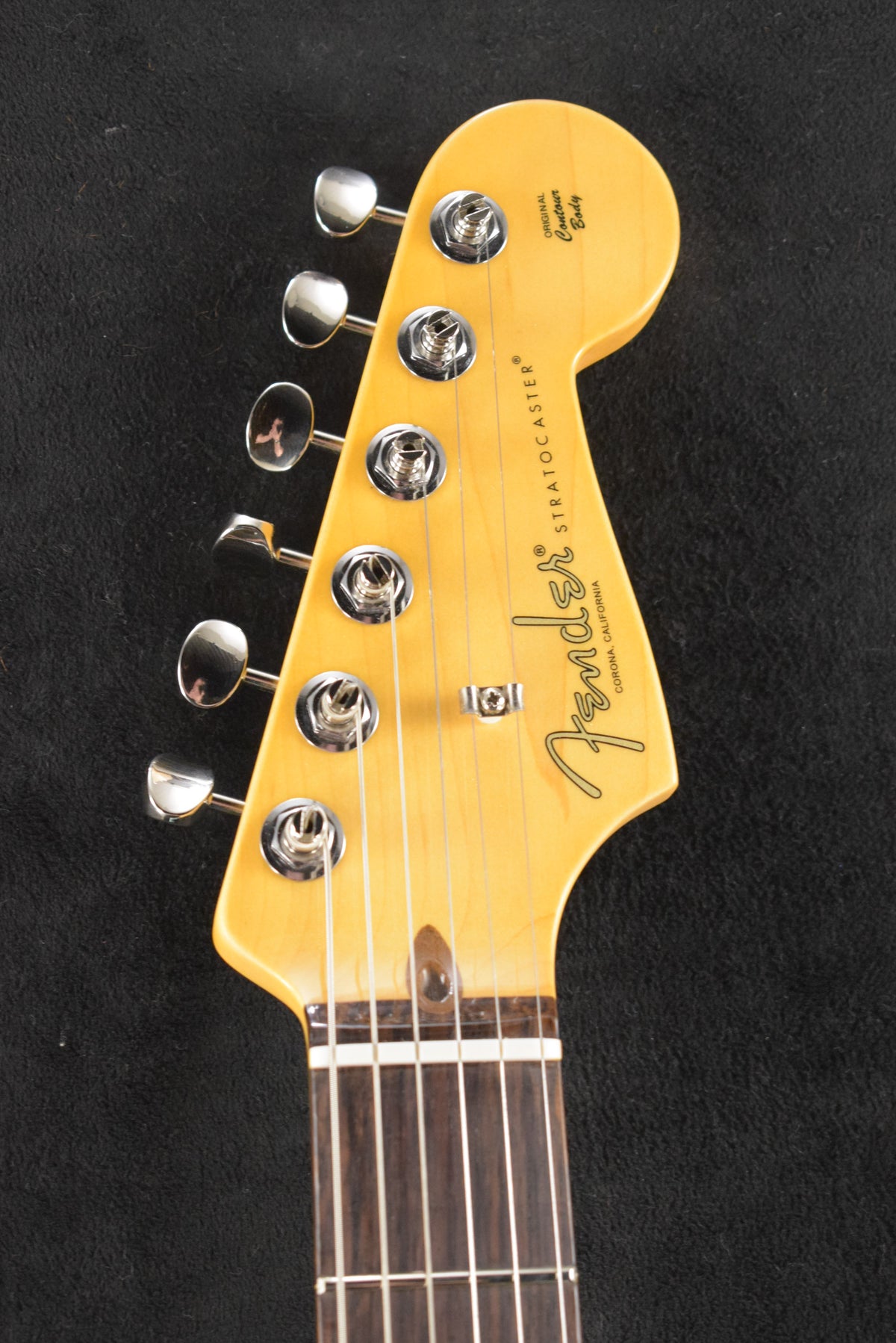Fender Limited Edition American Professional Classic Stratocaster featuring the Fender Silent System Daphne Blue