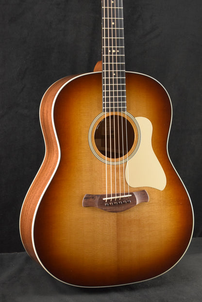 Taylor Gold Label 517e SB Sunburst w/ Cream Pickguard