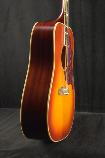 Epiphone Hummingbird Standard Cherry Sunburst w/ Premium Gig Bag