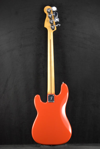 Fender Player II Precision Bass Coral Red Rosewood Fingerboard