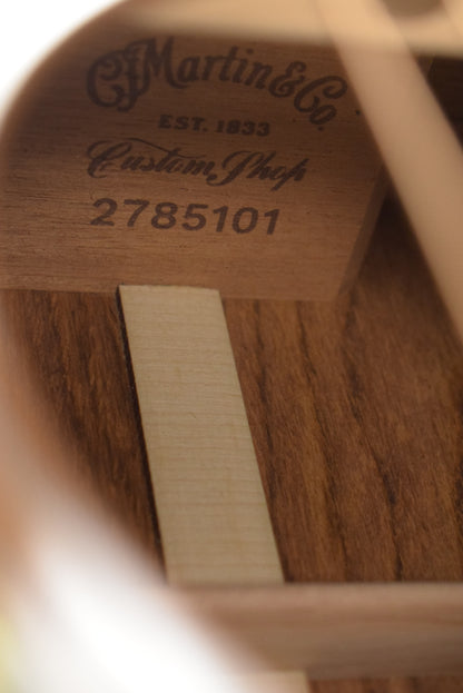 Martin Custom Shop Dreadnought Guatemalan Rosewood 1933 Ambertone