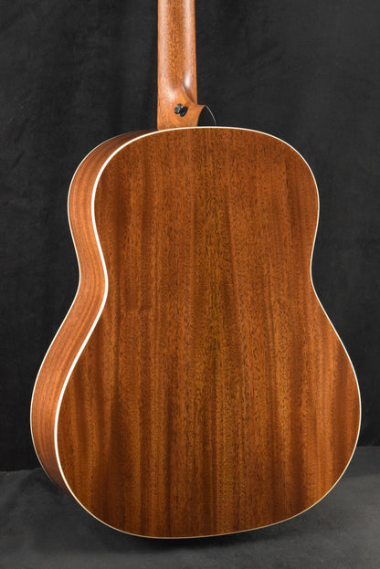 Taylor Gold Label 517e SB Sunburst w/ Cream Pickguard