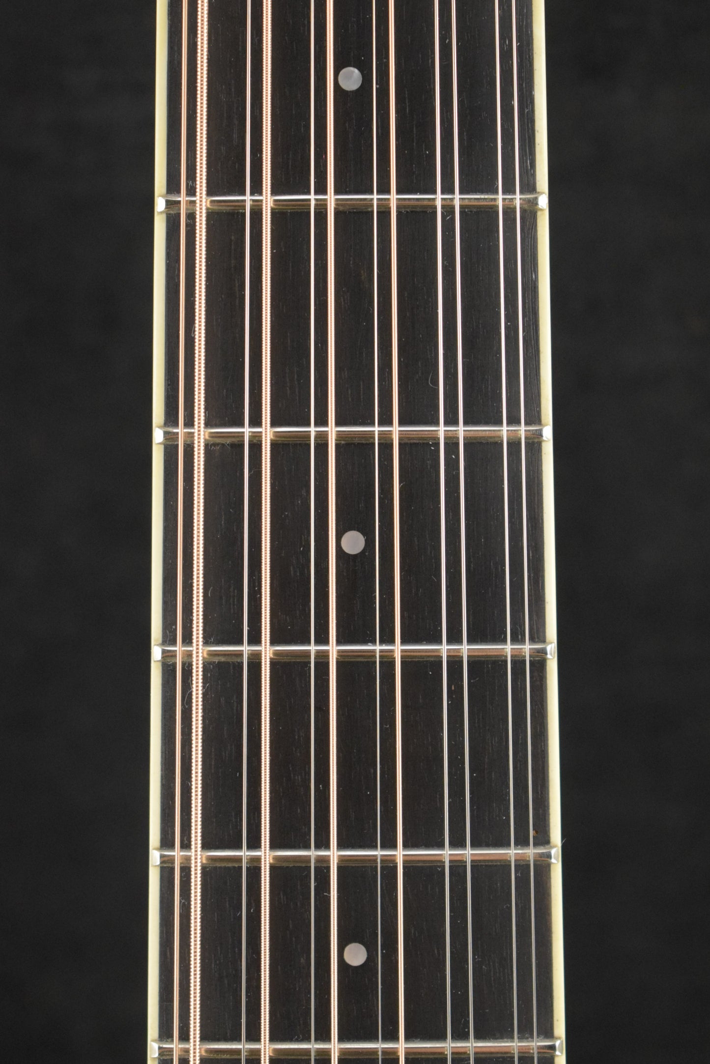 Eastman AC330E-12 12-String Jumbo Natural Truetone Gloss