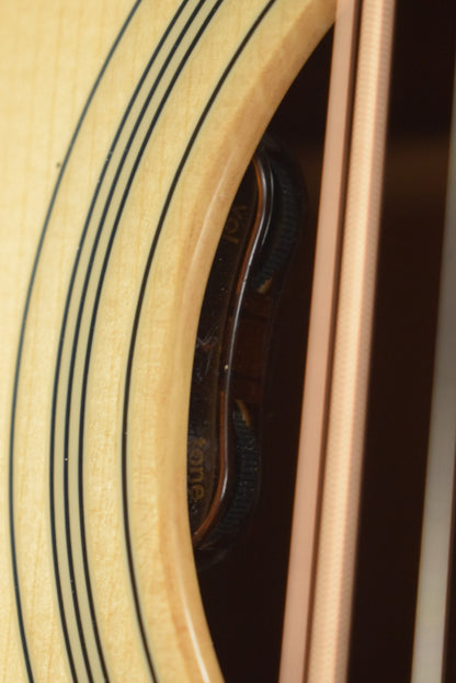 Eastman AC330E-12 12-String Jumbo Natural Truetone Gloss