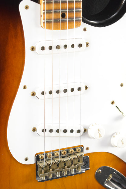 Fender Limited Edition 70th Anniversary 1954 Stratocaster Relic Wide-Fade 2-Color Sunburst