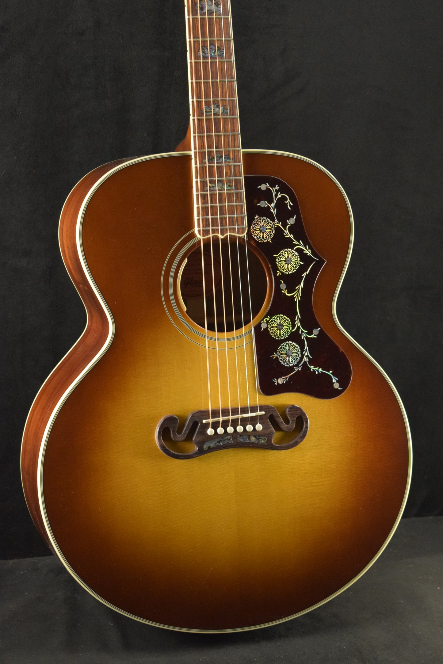 Gibson Custom SJ-200 Elegant Koa Honey Burst
