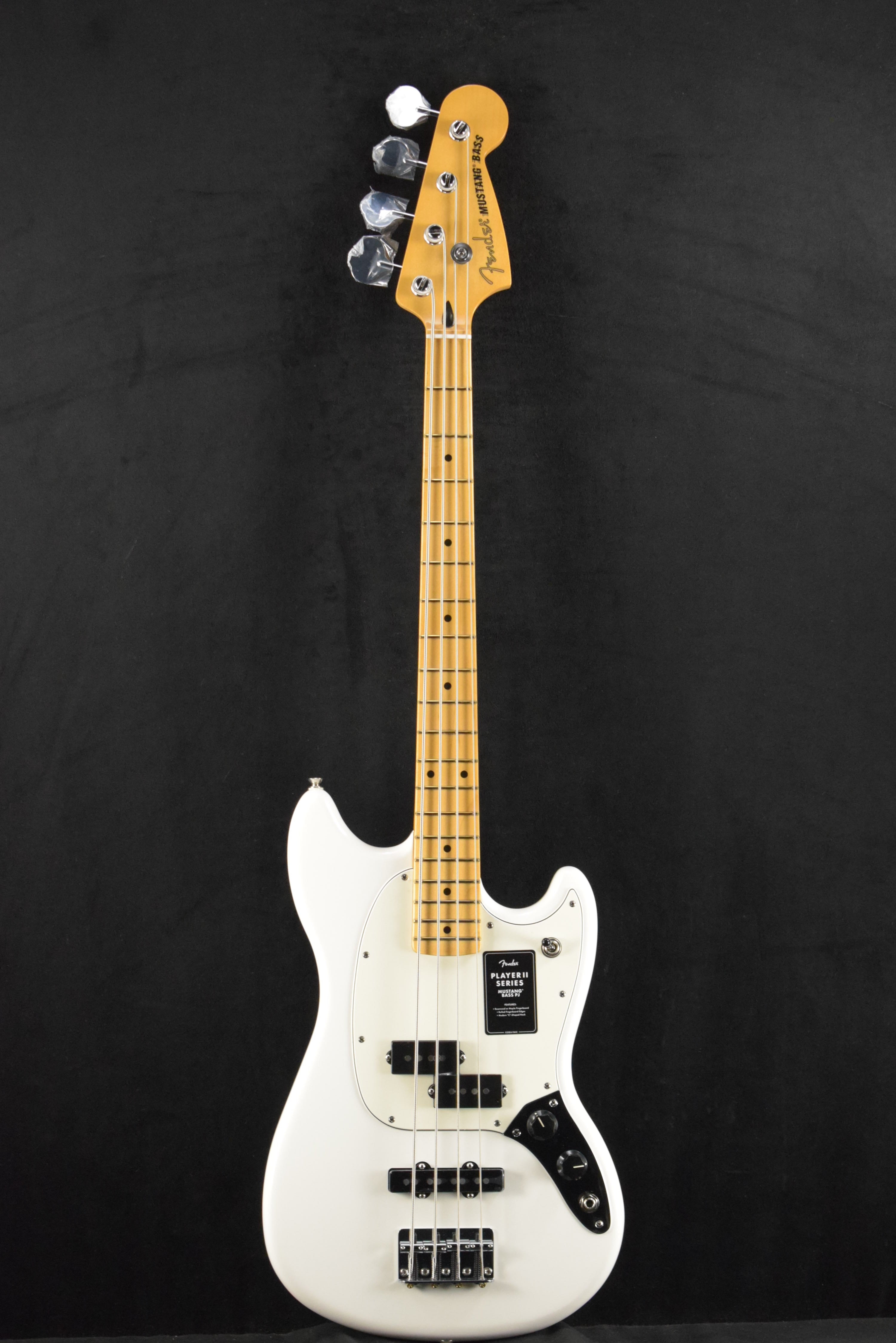 Fender Player II Mustang Bass PJ Polar White Maple Fingerboard