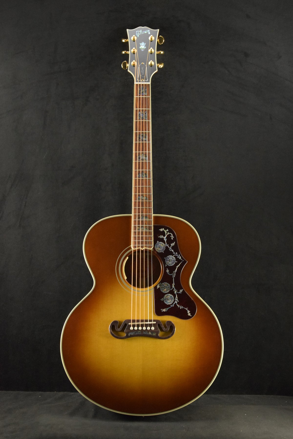 Gibson Custom SJ-200 Elegant Koa Honey Burst