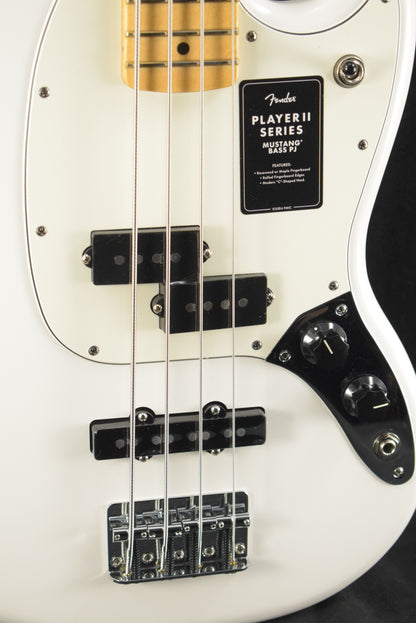 Fender Player II Mustang Bass PJ Polar White Maple Fingerboard