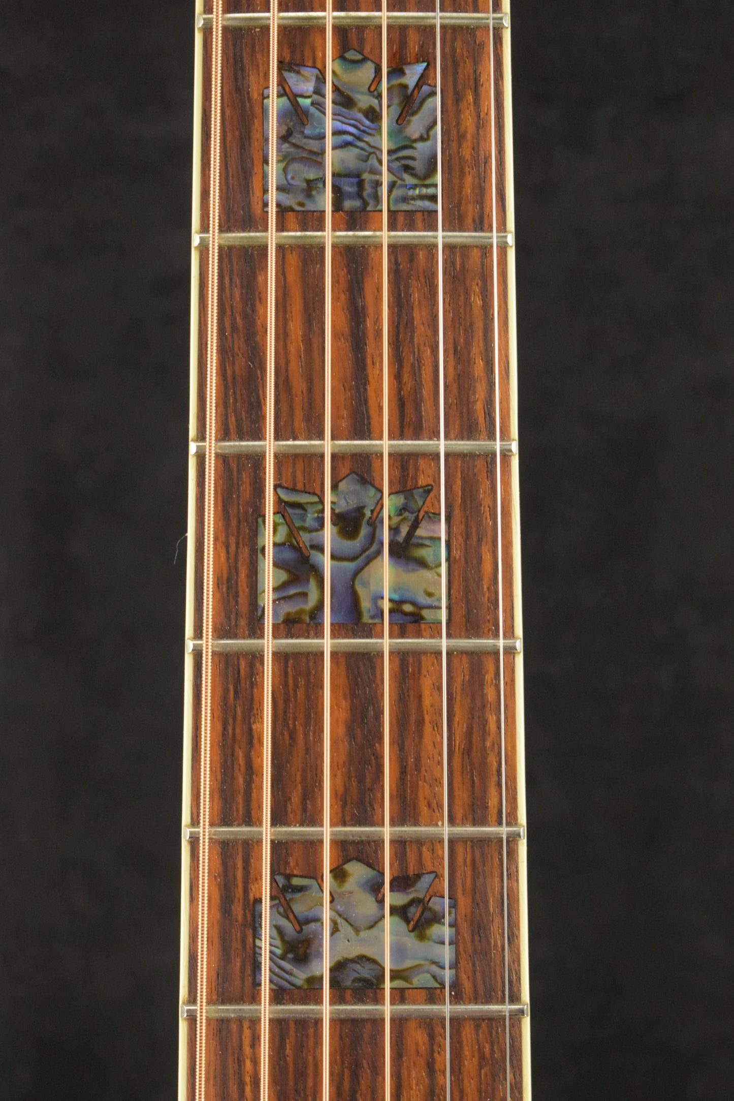 Gibson Custom SJ-200 Elegant Koa Honey Burst