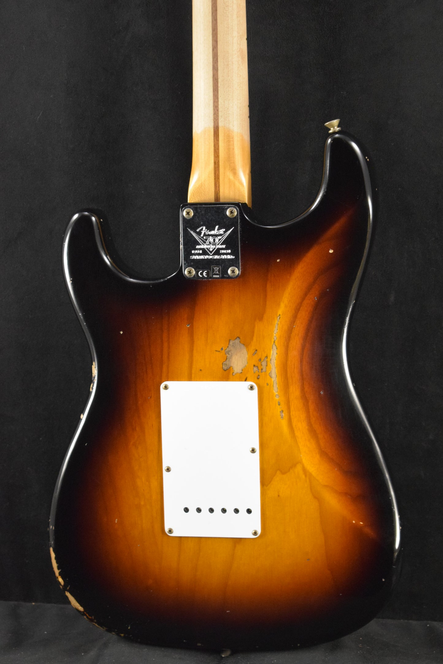 Fender Limited Edition 70th Anniversary 1954 Stratocaster Relic Wide-Fade 2-Color Sunburst