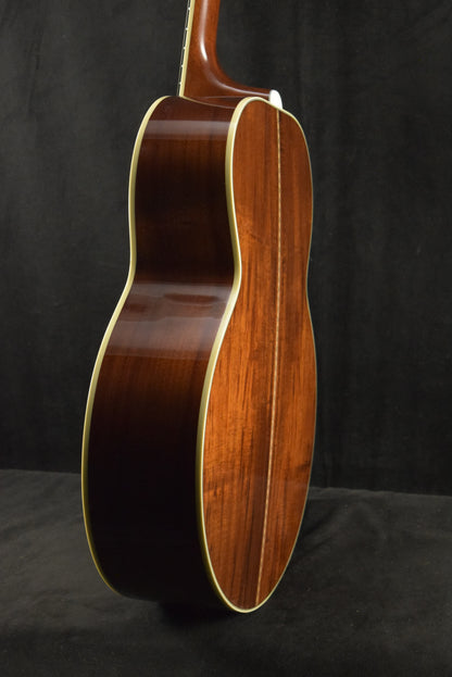 Gibson Custom SJ-200 Elegant Koa Honey Burst