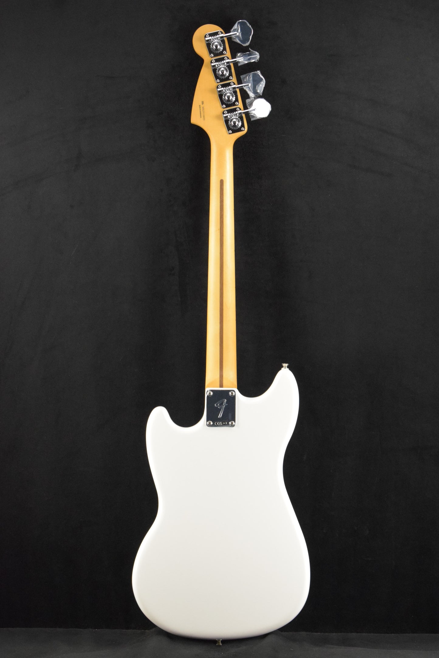 Fender Player II Mustang Bass PJ Polar White Maple Fingerboard