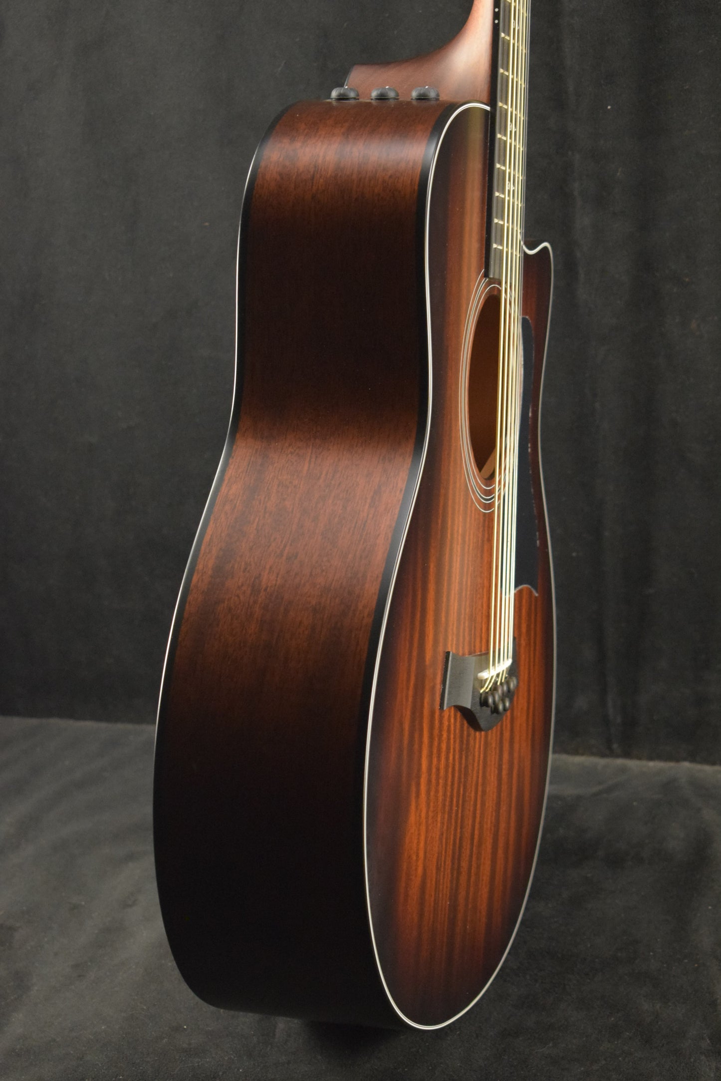 Taylor 326ce Baritone-8 Special Edition Shaded Edgeburst