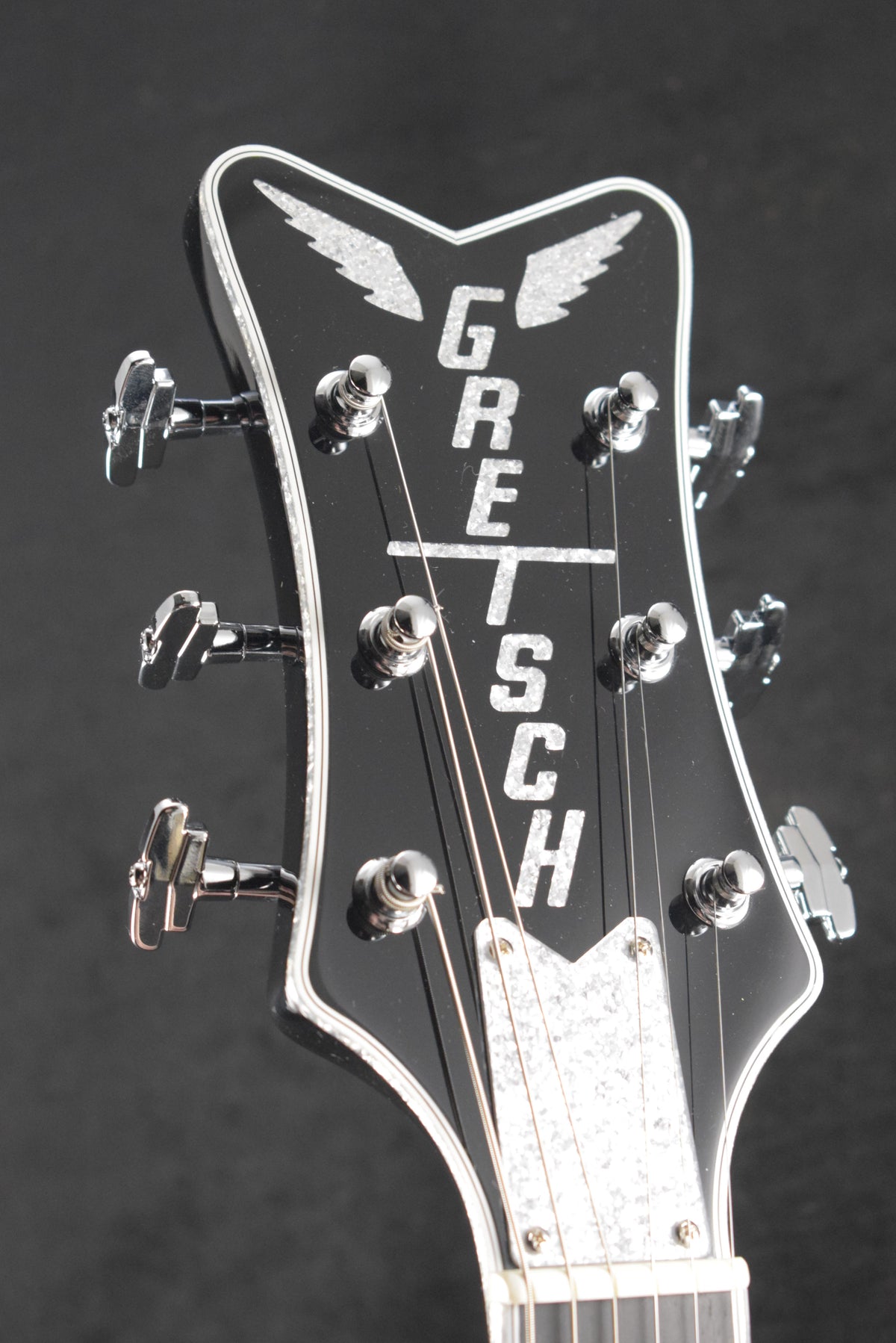 Gretsch G6134T-58 Limited Edition Penguin with String-Thru Bigsby Light Blue Pearl