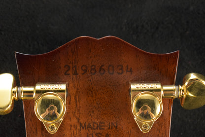 Gibson Custom SJ-200 Elegant Koa Honey Burst