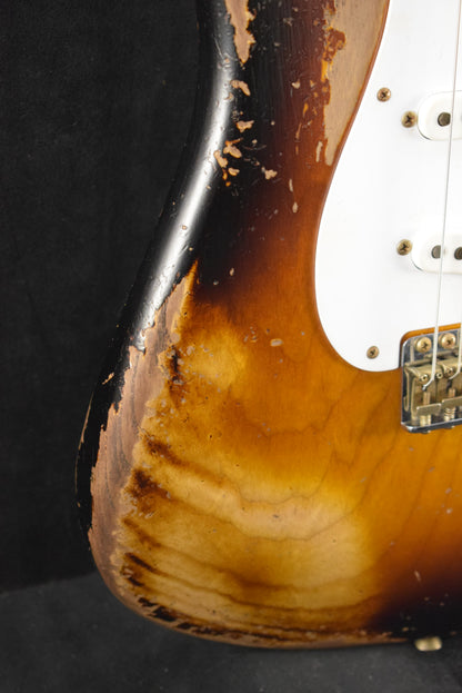 Fender Limited Edition 70th Anniversary 1954 Stratocaster Super Heavy Relic Wide-Fade 2-Color Sunburst