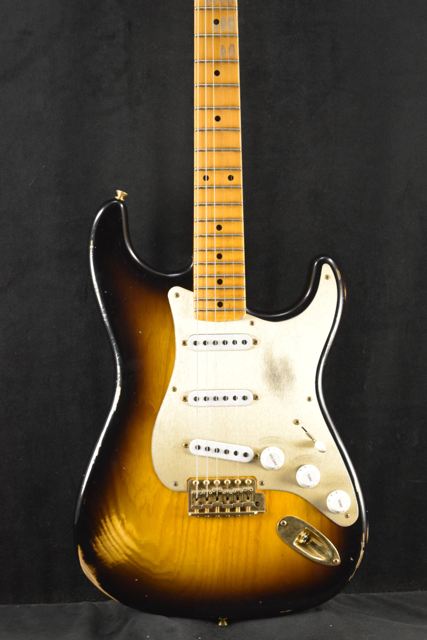 Fender Custom Shop '55 Stratocaster Relic Wide Fade 2-Color Sunburst Gold Hardware