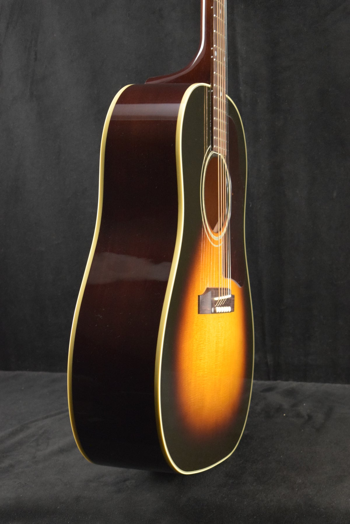 Gibson J-45 60s Original with HiFi DNA Fixed Bridge Vintage Sunburst