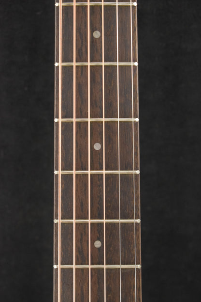Taylor BBTe Big Baby Taylor Walnut/Sitka Spruce Natural