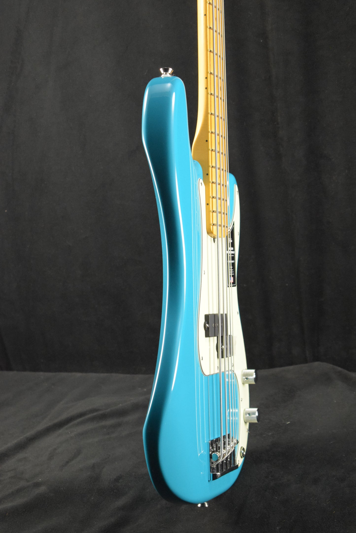Fender American Professional II Precision Bass V Maple Fingerboard Miami Blue