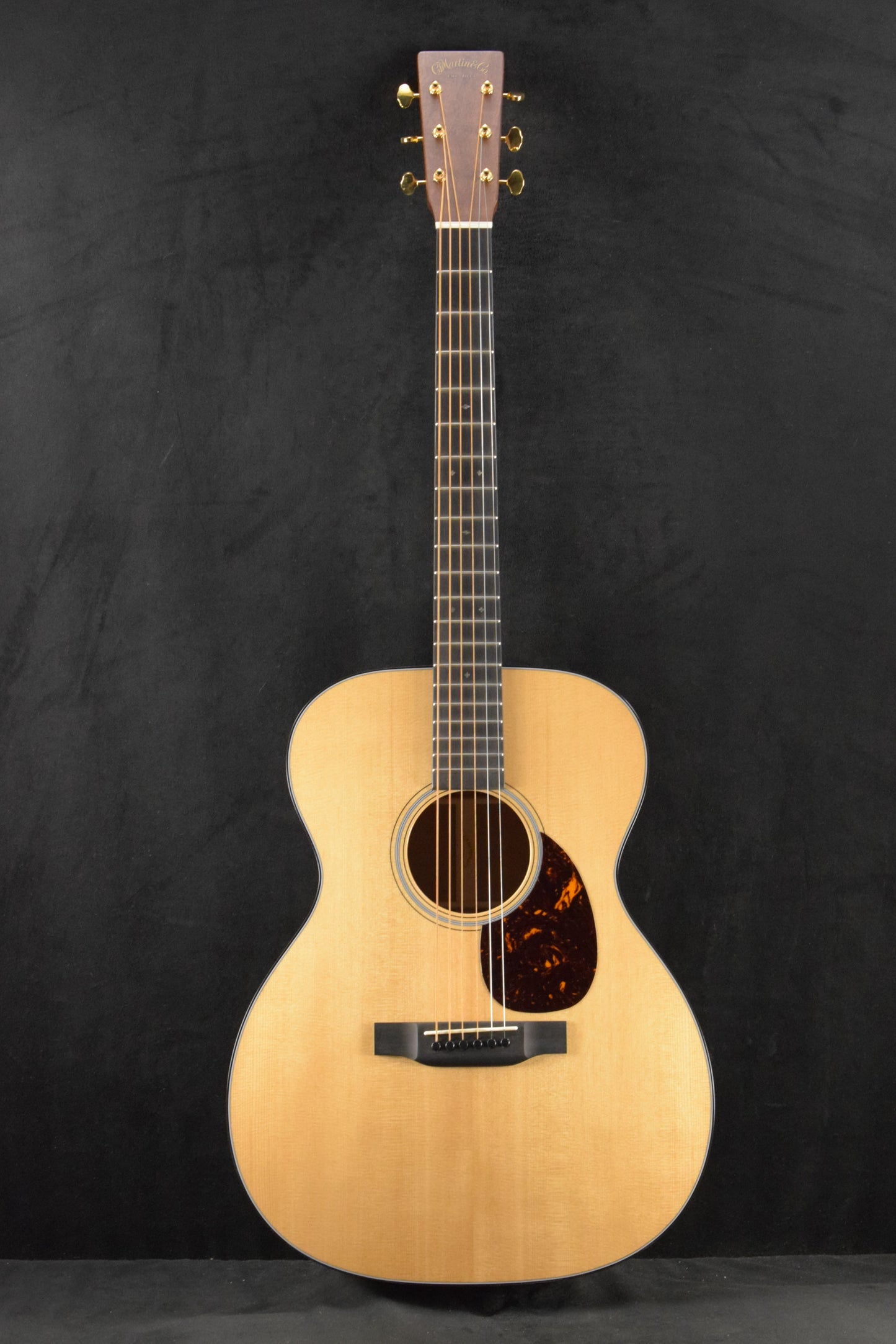 Martin Custom Shop OM Orchestra Model Sitka Spruce VTS Quilted Pommele Sapele Natural