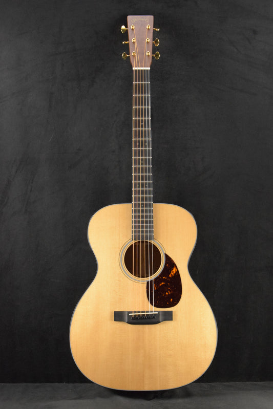 Martin Custom Shop OM Orchestra Model Sitka Spruce VTS Quilted Pommele Sapele Natural
