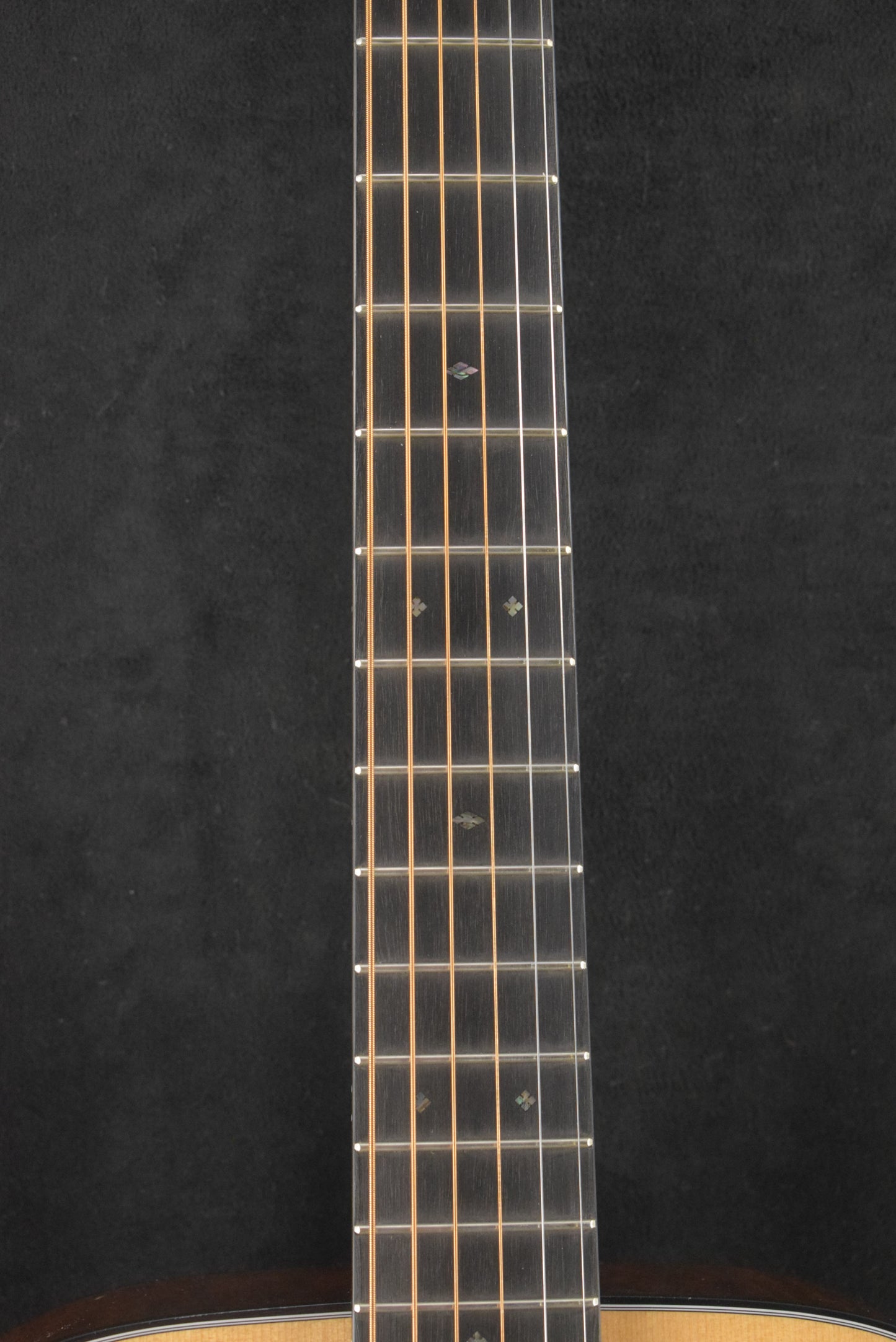 Martin Custom Shop OM Orchestra Model Sitka Spruce VTS Quilted Pommele Sapele Natural