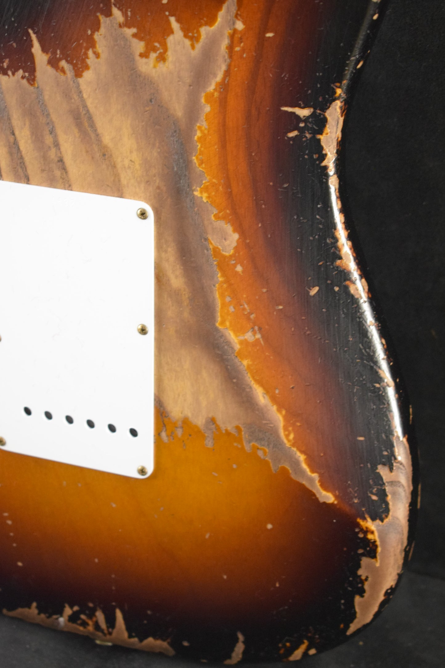 Fender Limited Edition 70th Anniversary 1954 Stratocaster Super Heavy Relic Wide-Fade 2-Color Sunburst