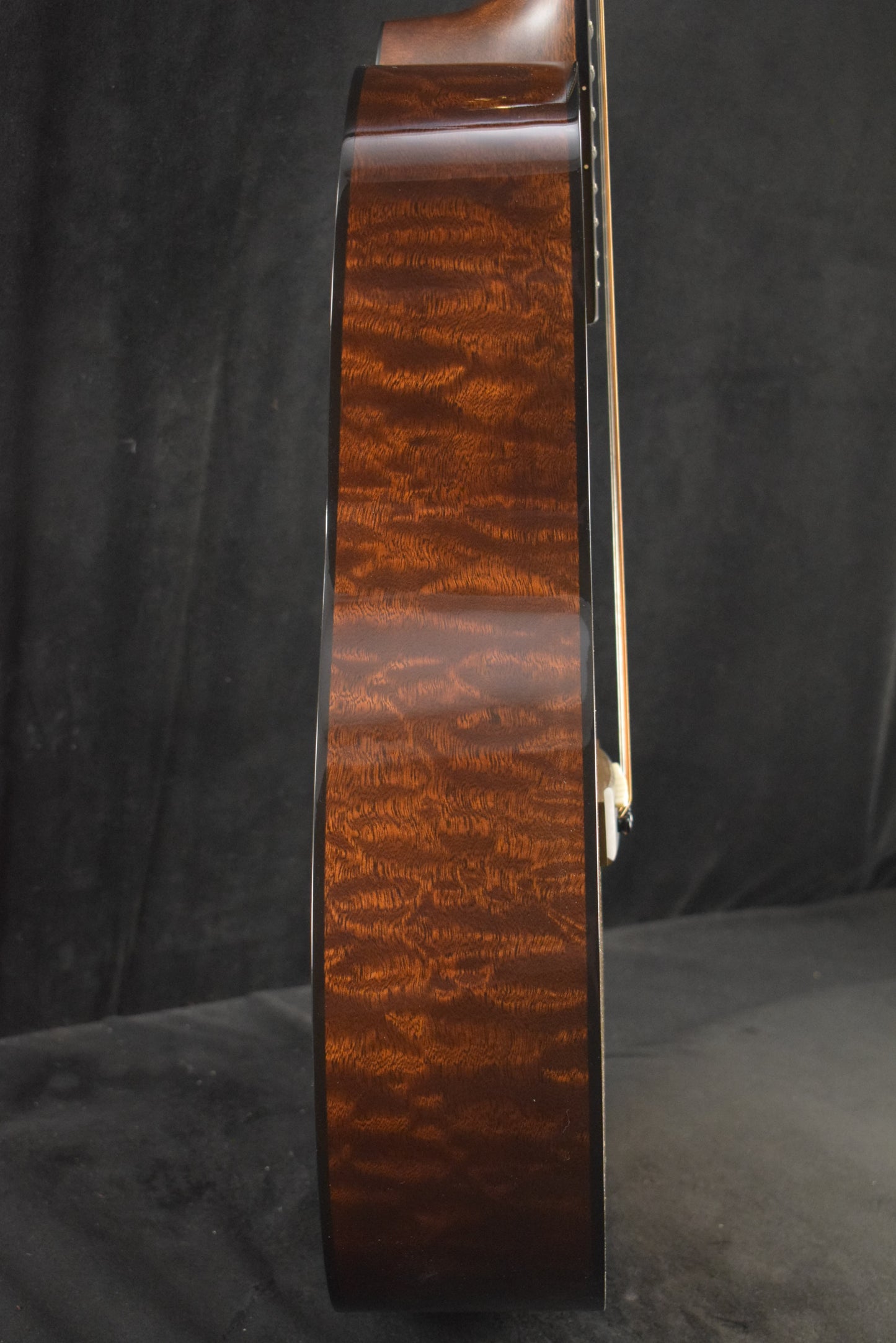 Martin Custom Shop OM Orchestra Model Sitka Spruce VTS Quilted Pommele Sapele Natural