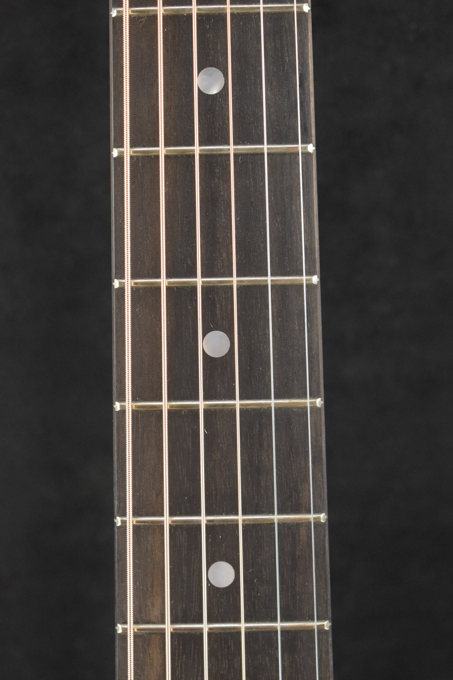 Eastman E10OOSS/V OO-Style Concert Slope Shoulder Classic Antique Varnish