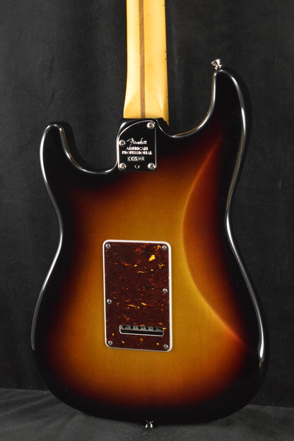 Fender American Professional Stratocaster 3-Color Sunburst Maple Fingerboard