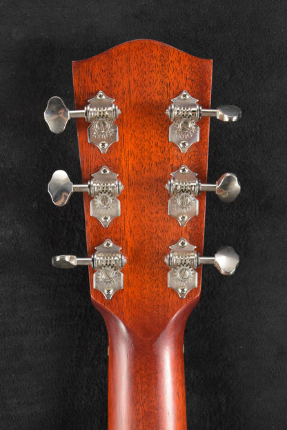 Eastman E10OOSS/V OO-Style Concert Slope Shoulder Classic Antique Varnish