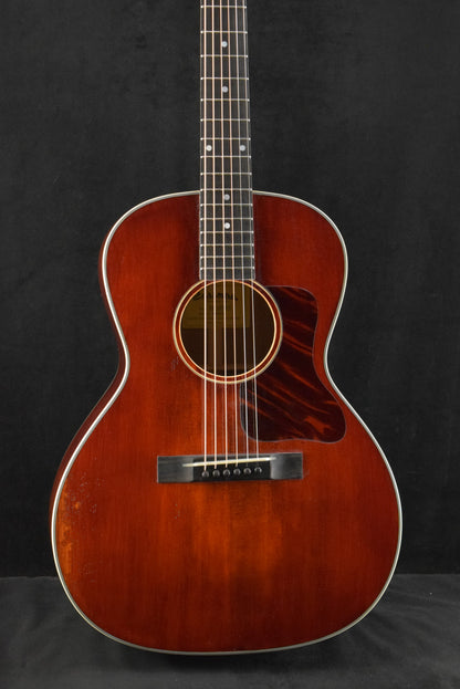 Eastman E10OOSS/V OO-Style Concert Slope Shoulder Classic Antique Varnish