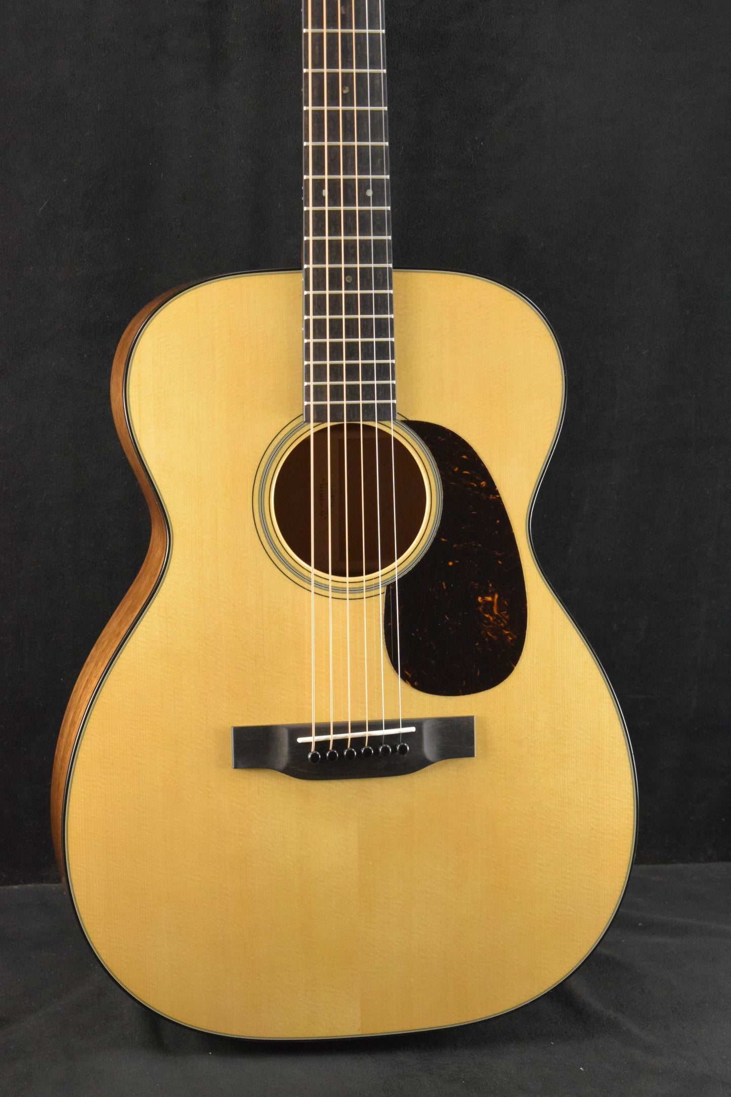 Martin 00-18 Natural
