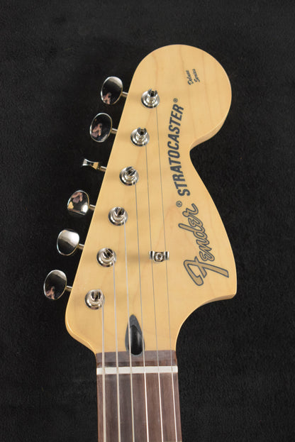 Fender Tom DeLonge Stratocaster Graffiti Yellow Rosewood Fingerboard