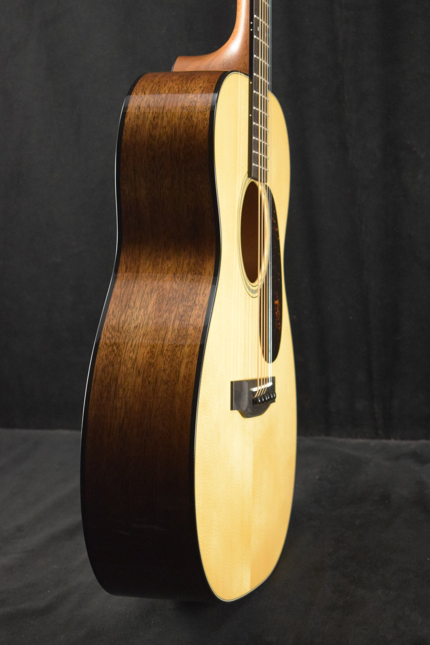 Martin 00-18 Natural