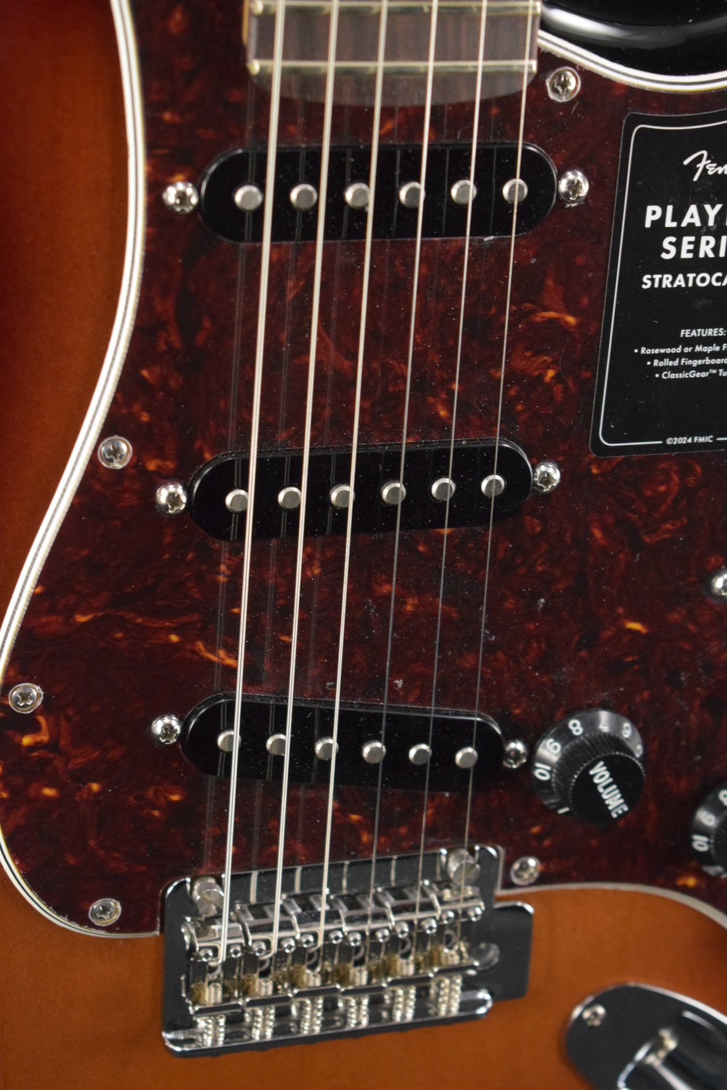 Fender FSR Player II Stratocaster 3-Color Sunburst Rosewood Fretboard