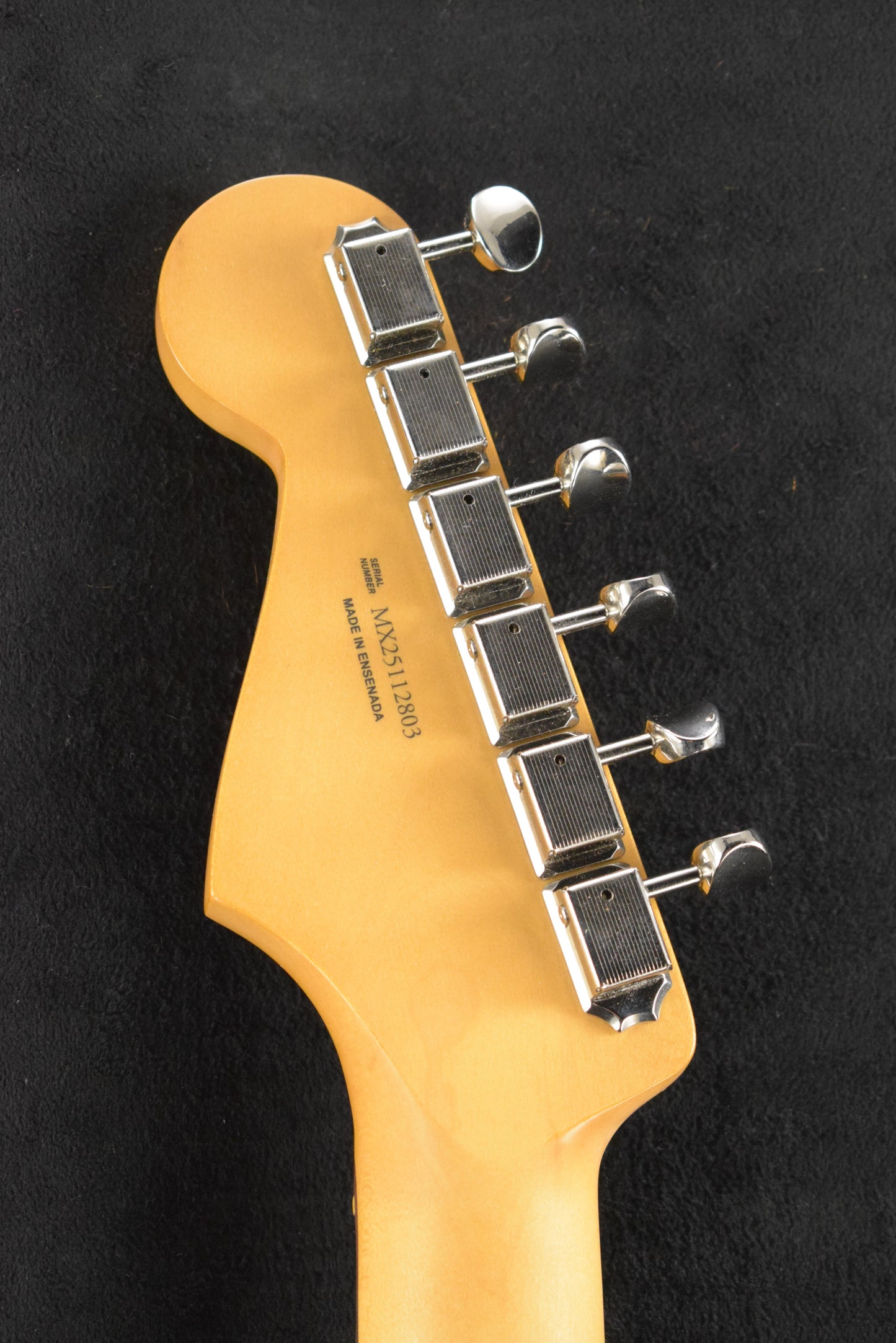 Fender FSR Player II Stratocaster 3-Color Sunburst Rosewood Fretboard