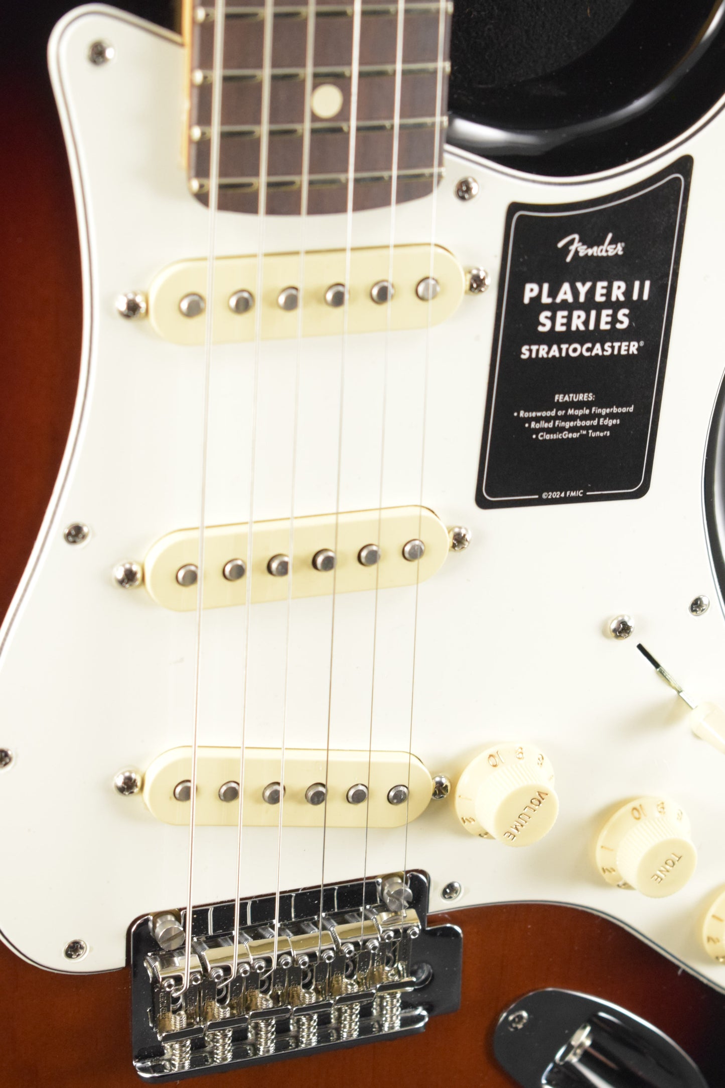 Fender Player II Stratocaster 3-Color Sunburst Rosewood Fingerboard