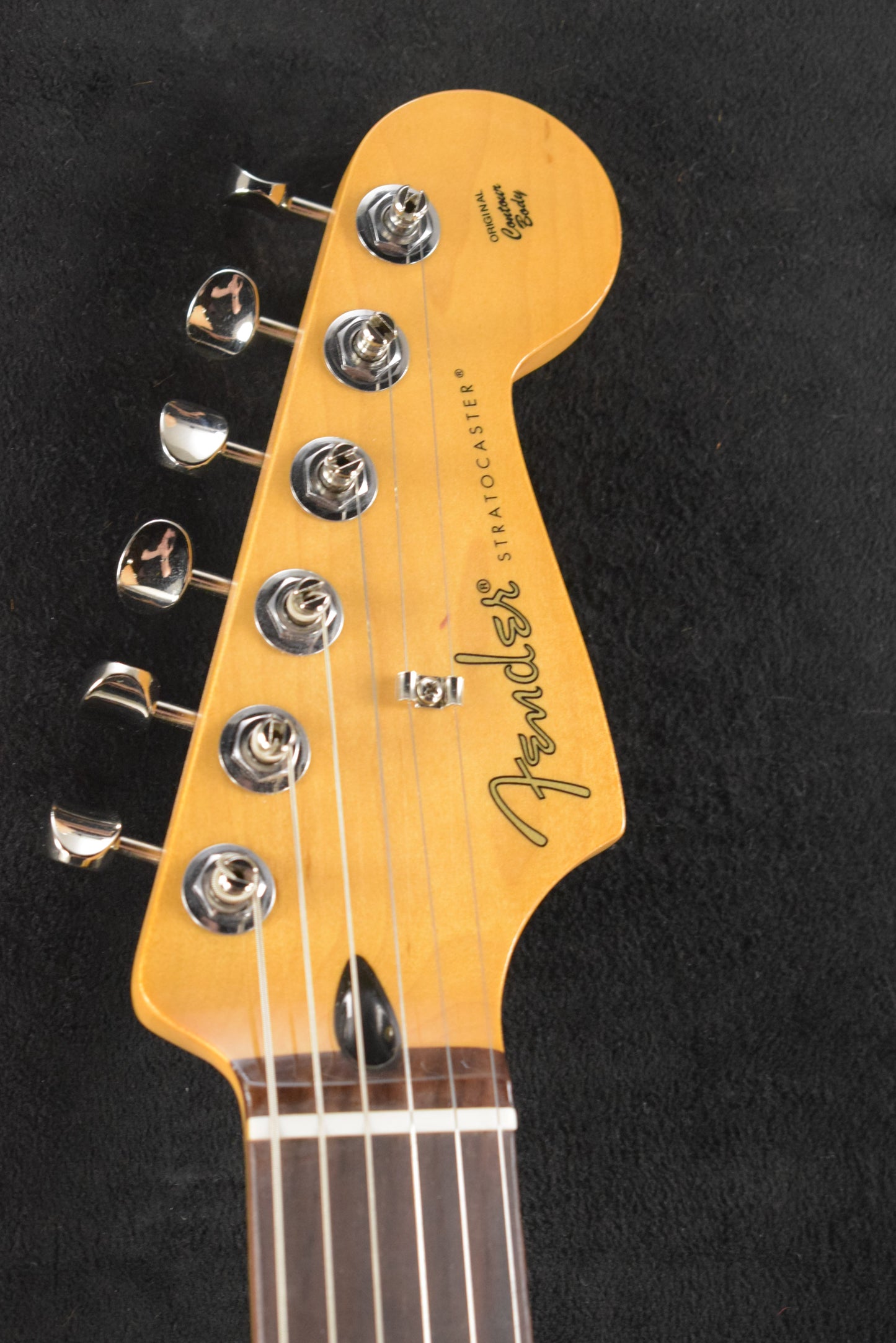 Fender Player II Stratocaster 3-Color Sunburst Rosewood Fingerboard