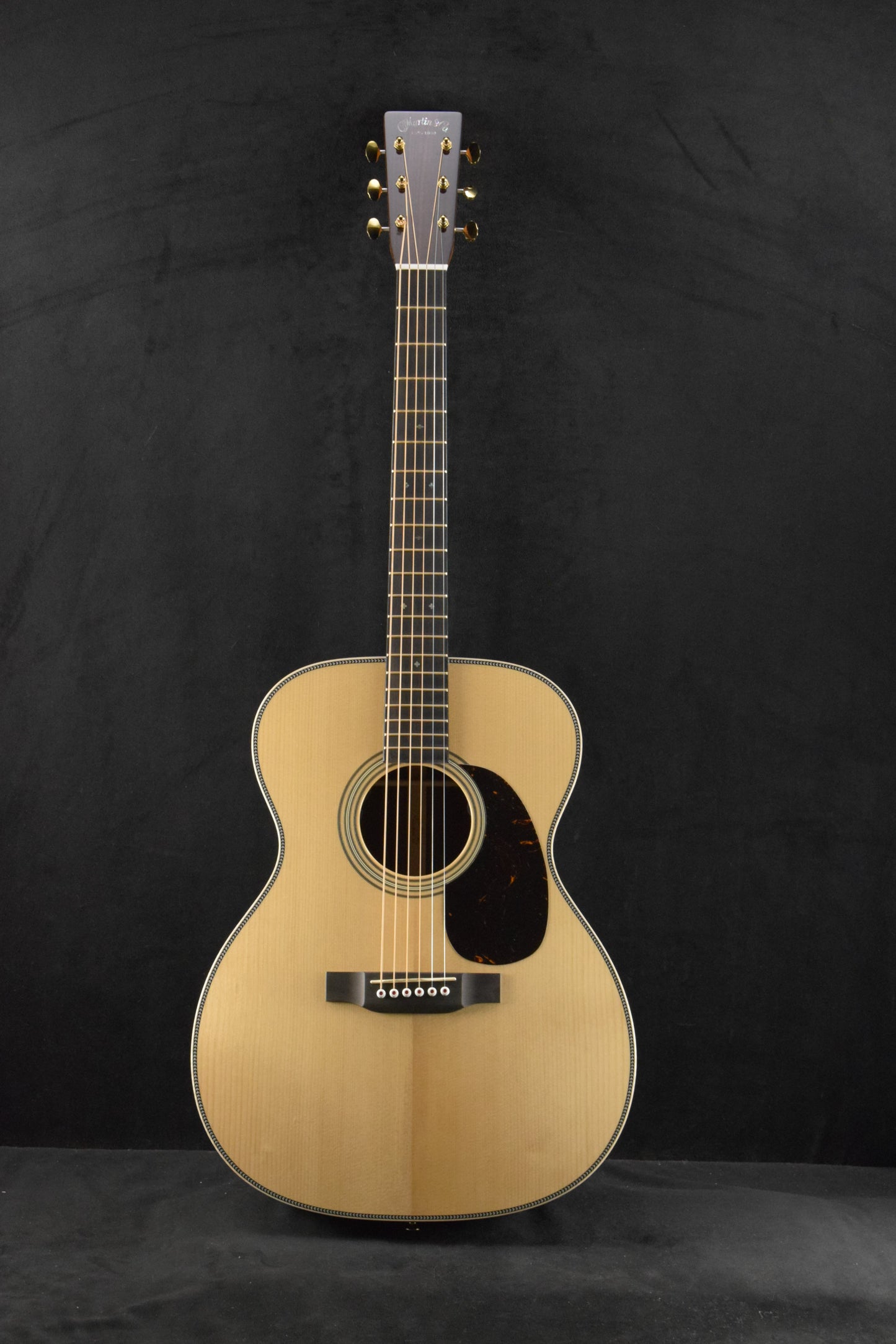 Martin 000-28E Modern Deluxe Acoustic-Electric Natural