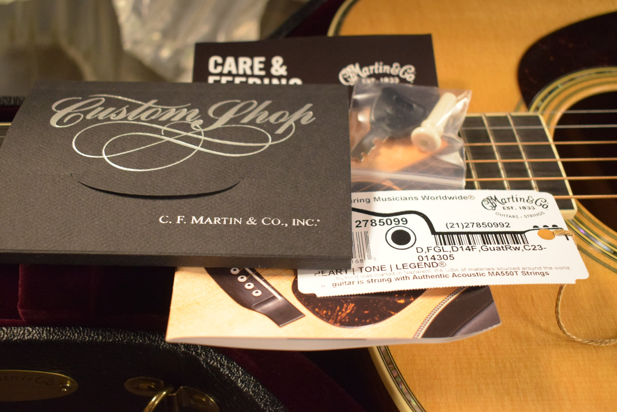 Martin Custom Shop Dreadnought Guatemalan Rosewood Natural