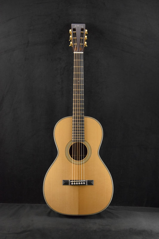 Martin 012-28 Modern Deluxe Natural
