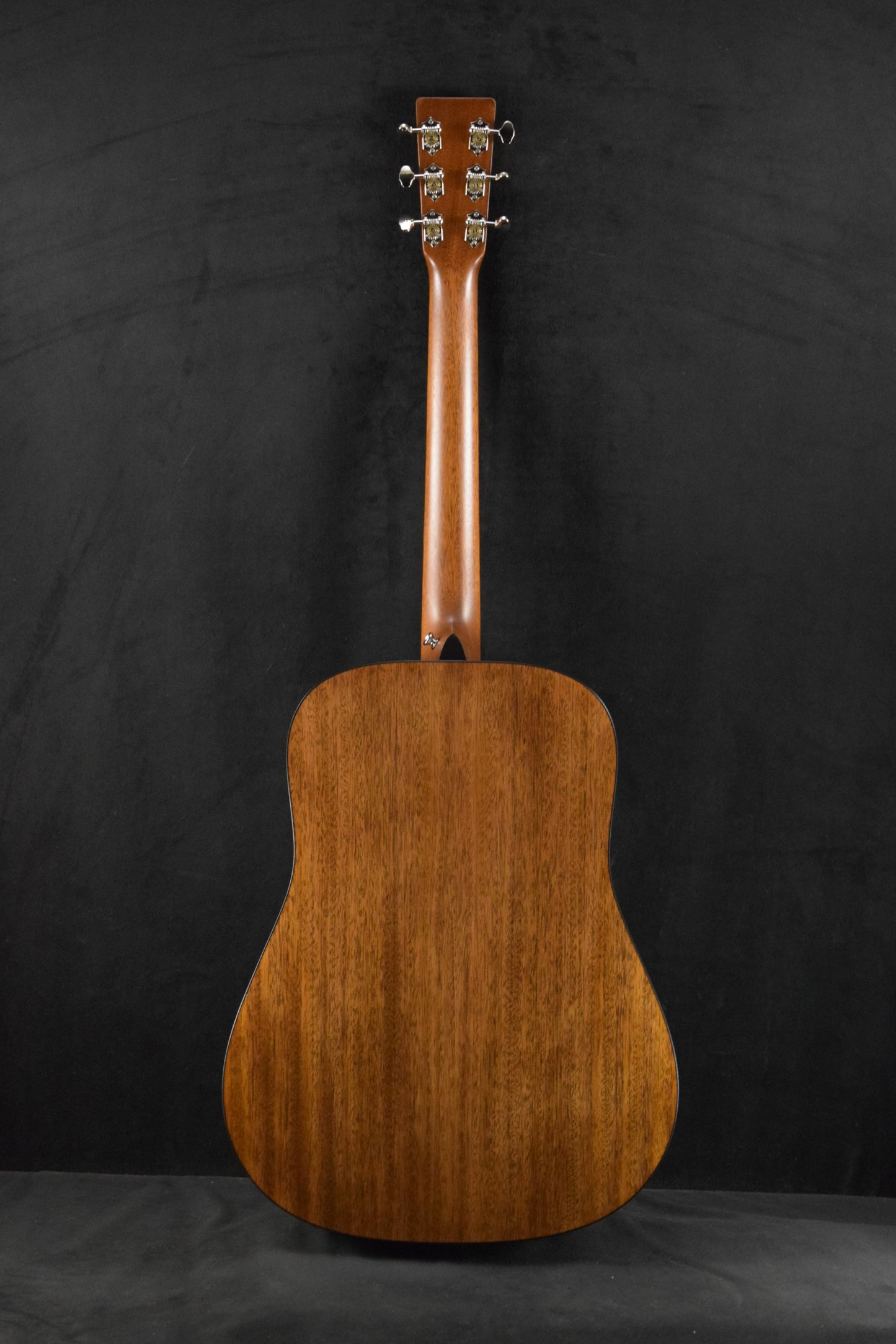 Martin D-16E-02 Mahogany