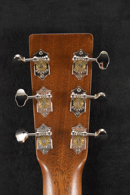 Martin D-16E-02 Mahogany