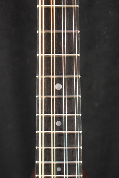 Collings MT O Satin Finish Oval Hole A-Style Mandolin